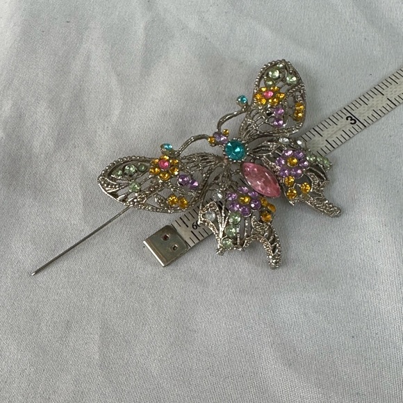 Older colorful rhinestone butterfly pin - Picture 4 of 6